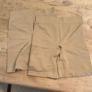 NEVER WORN! Beige Seamless Shapewear Shorts - Nude Toning Shorts